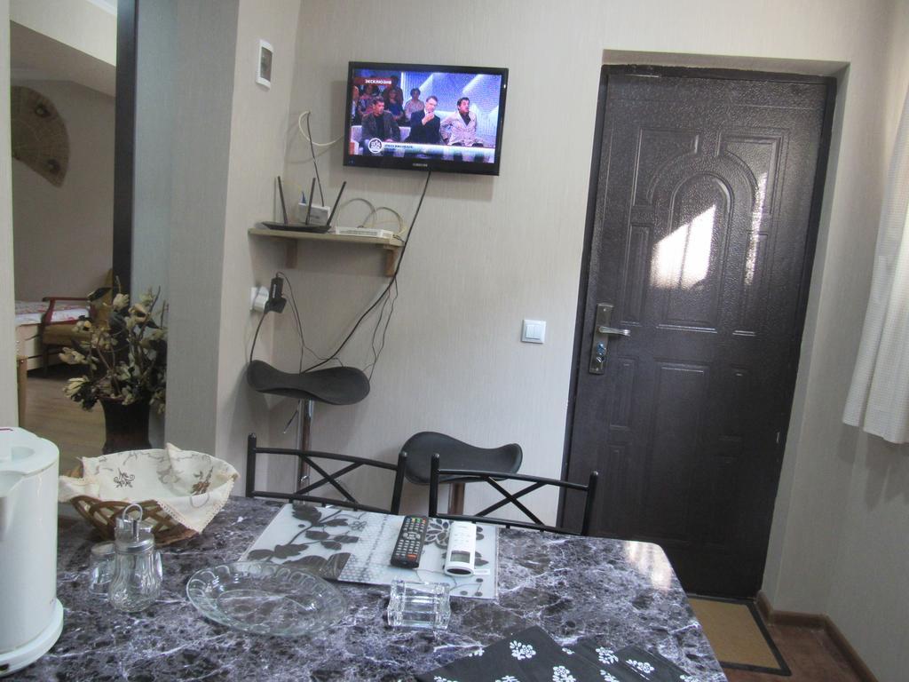 Apartments Se7En Тбилиси Екстериор снимка